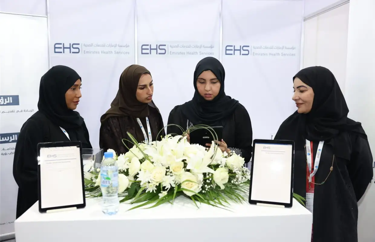EHS participated in the 19th session of the International Education Fair 2023, held in Sharjah, the Emirates Health Services reviewed the “Masar” and “Bachelor of Nursing” programs, through which the EHS adopts high school students by providing distinguished, stimulating and supportive educational care that contributes to supporting the health sector with an elite group of specialized national cadres, especially in the field of medicine, nursing and other health specialties.