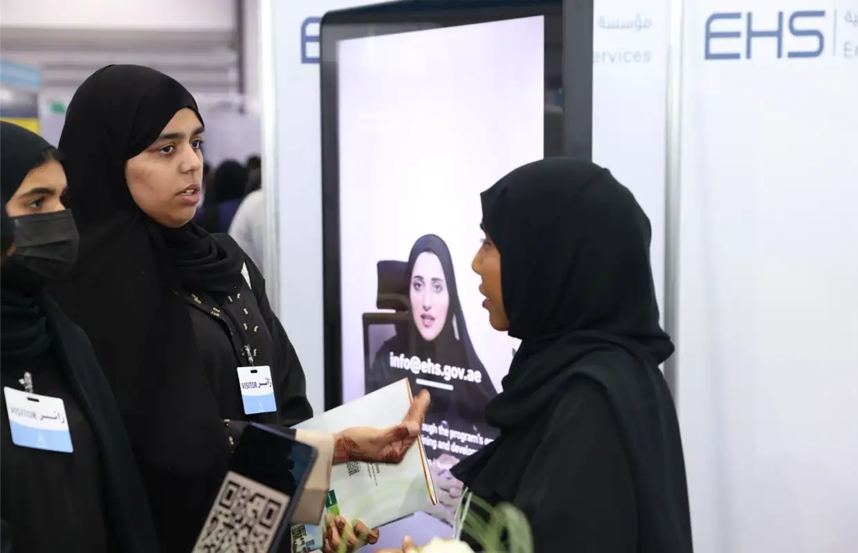 EHS participated in the 19th session of the International Education Fair 2023, held in Sharjah, the Emirates Health Services reviewed the “Masar” and “Bachelor of Nursing” programs, through which the EHS adopts high school students by providing distinguished, stimulating and supportive educational care that contributes to supporting the health sector with an elite group of specialized national cadres, especially in the field of medicine, nursing and other health specialties.