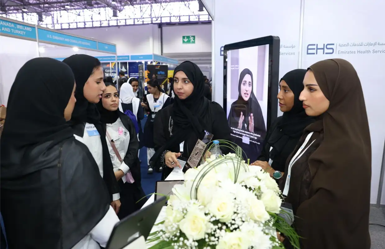 EHS participated in the 19th session of the International Education Fair 2023, held in Sharjah, the Emirates Health Services reviewed the “Masar” and “Bachelor of Nursing” programs, through which the EHS adopts high school students by providing distinguished, stimulating and supportive educational care that contributes to supporting the health sector with an elite group of specialized national cadres, especially in the field of medicine, nursing and other health specialties.