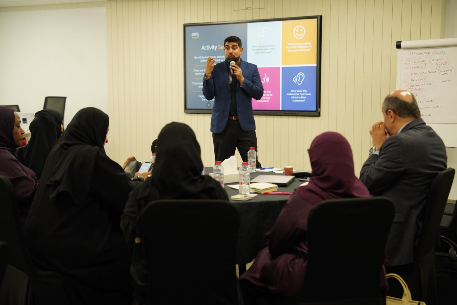 Emirates Health Services and Amazon discuss innovative solutions in the healthcare sector